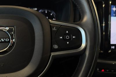 Volvo XC60 B4 D Momentum Pro