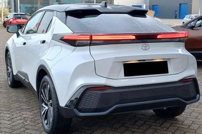 Toyota C-HR Executive 2.0 Plug-in Hybrid Dynamic Force