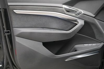 Audi Q8 SQ8 e-tron quattro