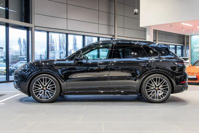 Porsche Cayenne Black Edition