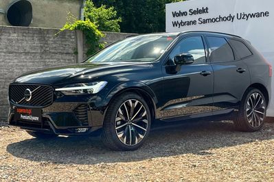 Volvo XC60 B5 B AWD Ultra Dark