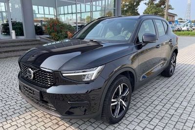 Volvo XC40 B3 Plus Dark