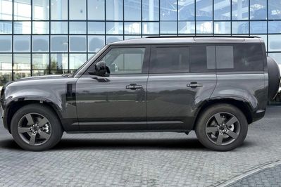 Land Rover Defender 110 3.0 D250 mHEV X-Dynamic HSE