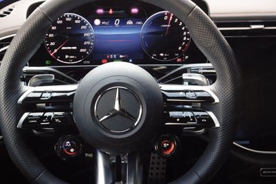 Mercedes Klasa E AMG 53 4Matic+ Hybrid