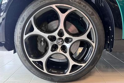 Alfa Romeo Tonale T4  Sprint