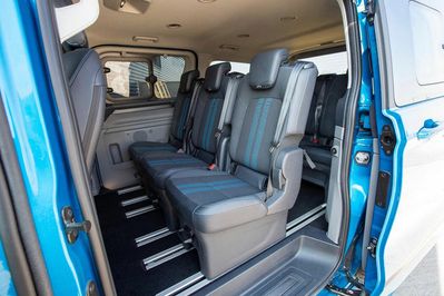 Ford Tourneo Custom L1H1 PHEV Sport AT