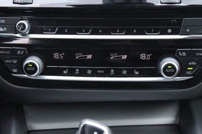 BMW Seria 5 Touring 530e xDrive Luxury Line