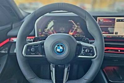 BMW Seria 5 530e M Sport