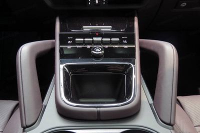 Porsche Cayenne Coupe E-Hybrid Black Edition