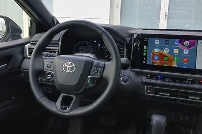 Toyota Camry 2.5 Hybrid Executive e-CVT