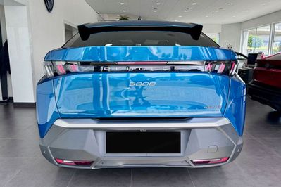 Peugeot 3008 Allure e-DCS 1.2 mHEV