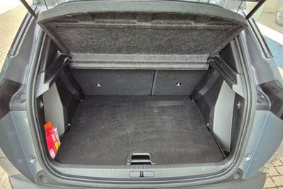 Peugeot 2008 Allure e-DCS 1.2 mHEV