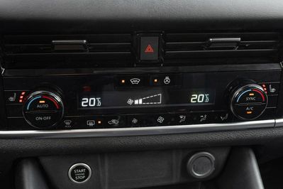 Nissan Qashqai 1.3 DIG-T N-Connecta Xtronic