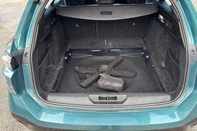Peugeot 308 Allure 1.5 BlueHDI EAT8