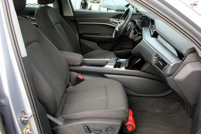 Audi e-tron 50 quattro