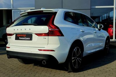 Volvo XC60 T4 Momentum Pro