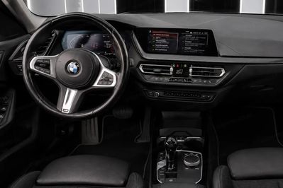 BMW Seria 2 218i M Sport aut