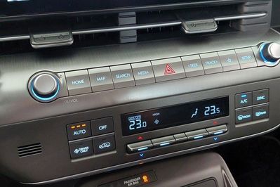 Hyundai Kona Electric 65kWh Smart