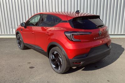 Renault Captur Techno 1.8 E-Tech Full Hybrid AT