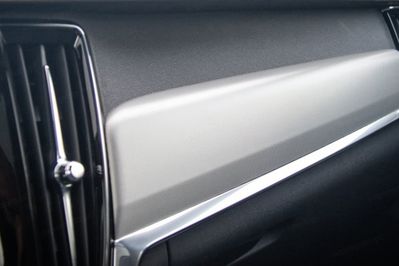 Volvo V90 T6 AWD Plug-In Hybrid Core