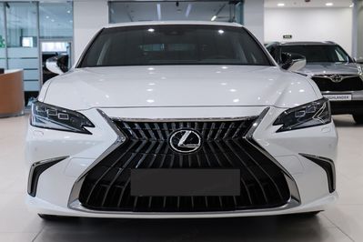 Lexus ES 300h Business Edition 2.5 E-CVT