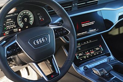 Audi A6 Avant 50 TFSI e quattro S Line