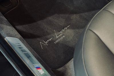 BMW Seria 7 740d xDrive Nero Lusso Edition