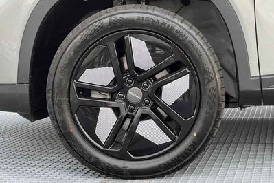 Omoda 5 1.5 T-GDI Hybrid Premium DHT