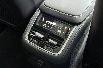 Volvo XC90 T8 AWD Plug-In Hybrid Ultra Bright 7os aut