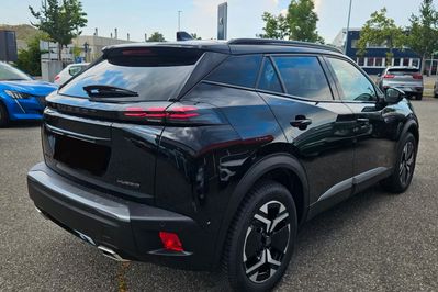 Peugeot 2008 GT Exclusive e-DCS6 1.2 PureTech mHEV