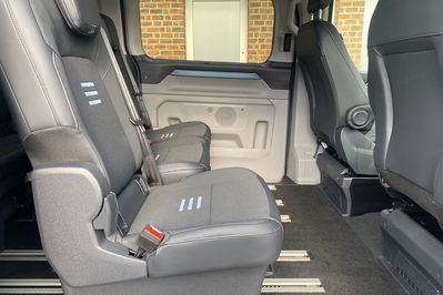 Ford Tourneo Custom 320 L2H1 Active A8 AWD