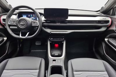 Jeep Avenger Overland 4xe 1.2 T3 mHEV eDCT6