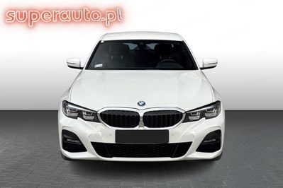 BMW Seria 3 330e xDrive M Sport