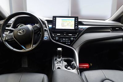 Toyota Camry 2.5 Hybrid Prestige