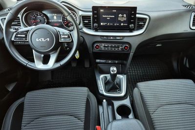 Kia Ceed 1.5 T-GDI M