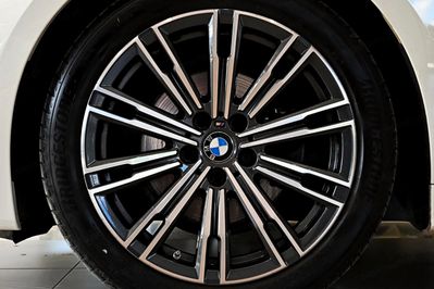 BMW Seria 3 320i M Sport sport-aut