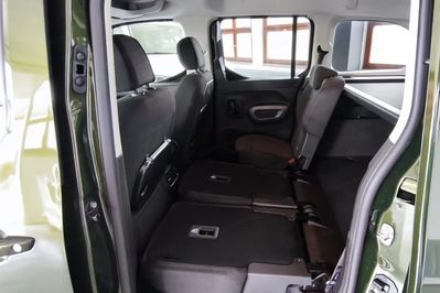 Opel Combo XL L2H1 GS EAT8