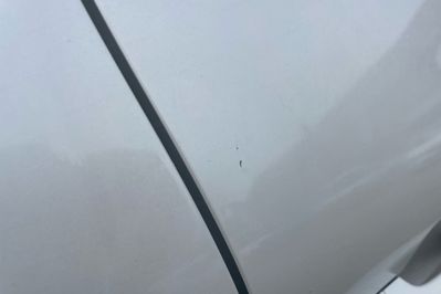 Renault Captur Techno 1.6 E-Tech Hybrid AT