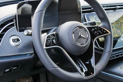 Mercedes Klasa E 220 d mHEV 4-Matic Avantgarde