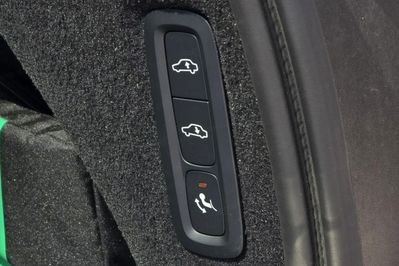 Volvo XC90 T8 AWD Plug-In Hybrid Ultra Dark 7os aut