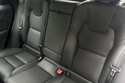 Volvo XC60 B5 B AWD Plus Dark