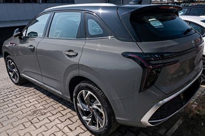 Hongqi HS3 1.5T FWD