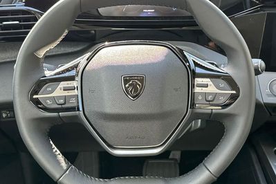 Peugeot 308 Allure EAT8 1.5 BlueHDi