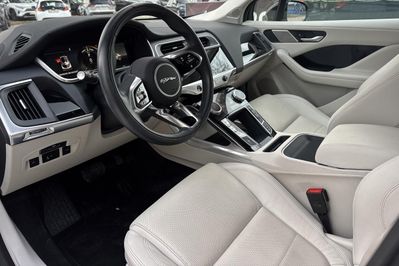 Jaguar I-Pace EV400 AWD SE