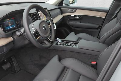 Volvo XC90 B5 B AWD Plus Dark 7os aut
