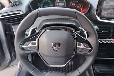 Peugeot 208 Business 1.2 mHEV e-DCS6