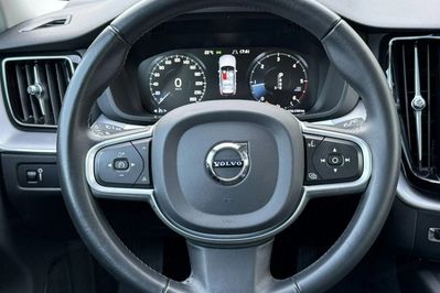 Volvo XC60 D4 Momentum Pro aut