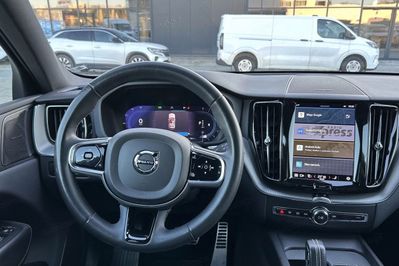 Volvo XC60 B4 B R-Design aut