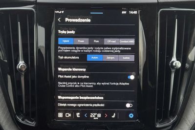 Volvo XC60 T6 Plug-In Hybrid AWD Plus Dark aut