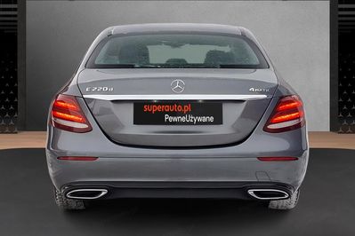 Mercedes E Klasa 220 d 4MATIC